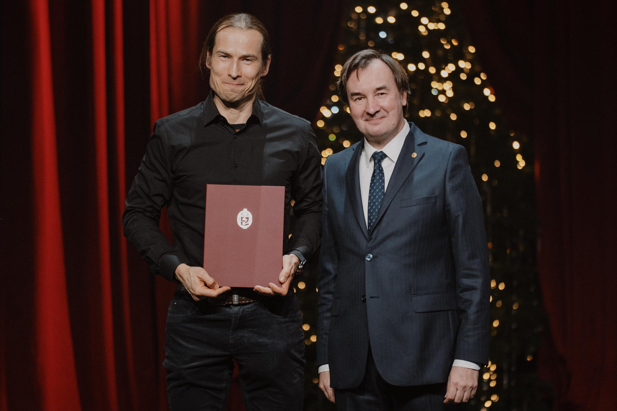 598984843 1267639242056278 1363749534752597275 n